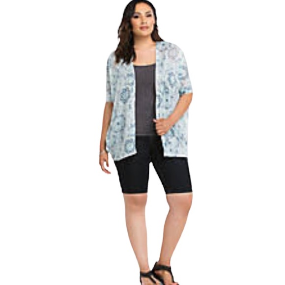 TORRID ⭐️ Geo Print Open Front Cardigan Top - Picture 3 of 12